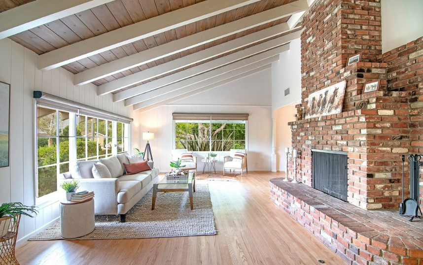 Vacant home staging in Burbank, CA, living room
