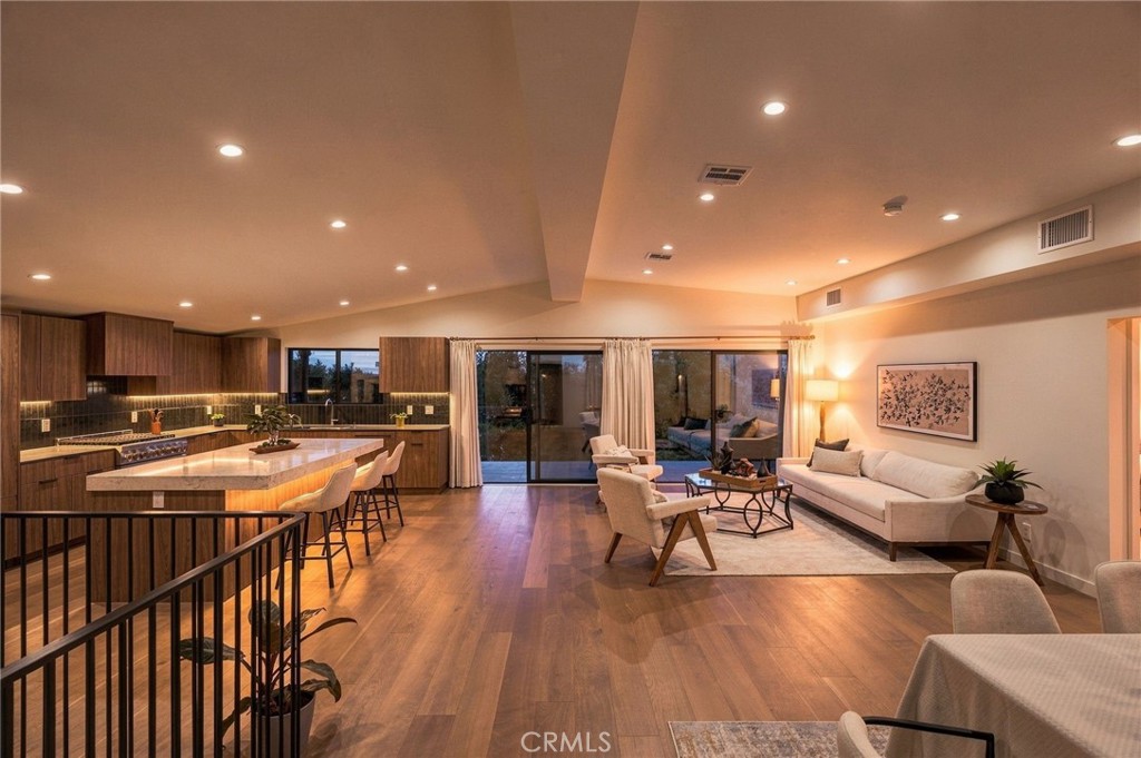 Vacant home staging in Los Angeles, CA, staged interior