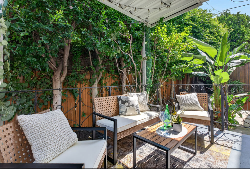 Vacant home staging in Los Angeles, CA, staged interior