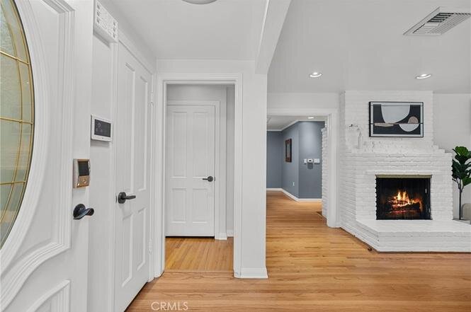 Home staging in Woodland Hills, CA, living room