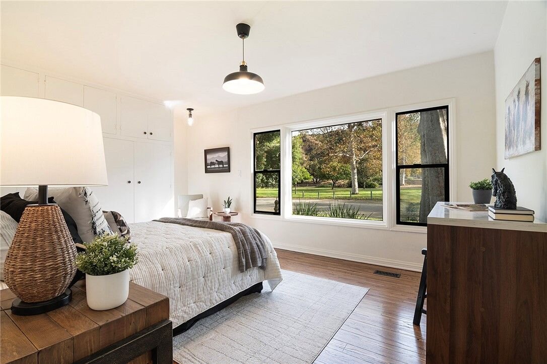 Home staging in Glendale, CA, bedroom