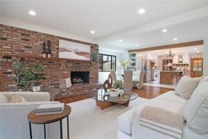 Home staging in Glendale, CA, kitchen