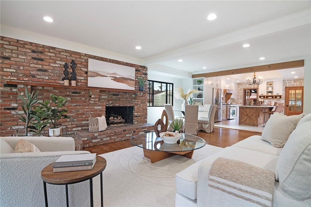 Home staging in Glendale, CA, kitchen